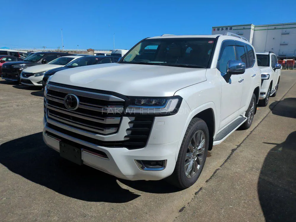 Toyota Land Cruiser 2023 for Sale in Lahore Image-1