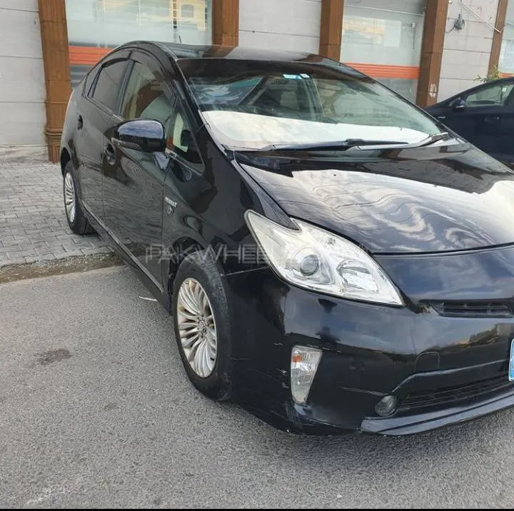 Toyota Prius 2014 for Sale in Lahore Image-1