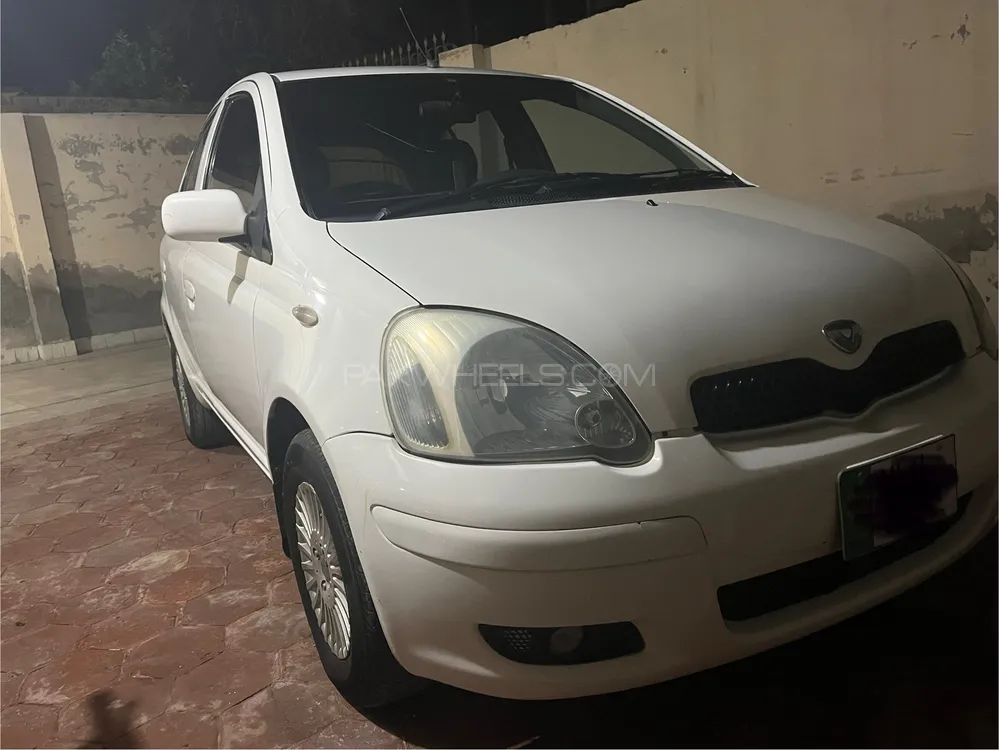 Toyota Vitz 2006 for Sale in Multan Image-1