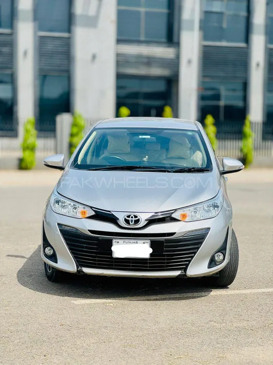 ٹویوٹا یارس سیڈان 2021 for Sale in لاہور Image-1