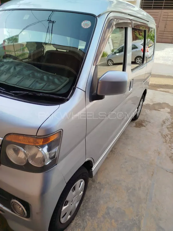 Daihatsu Atrai Wagon 2013 for Sale in Karachi Image-1