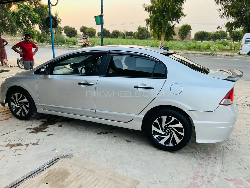 Honda Civic 2009 for Sale in Faisalabad Image-1