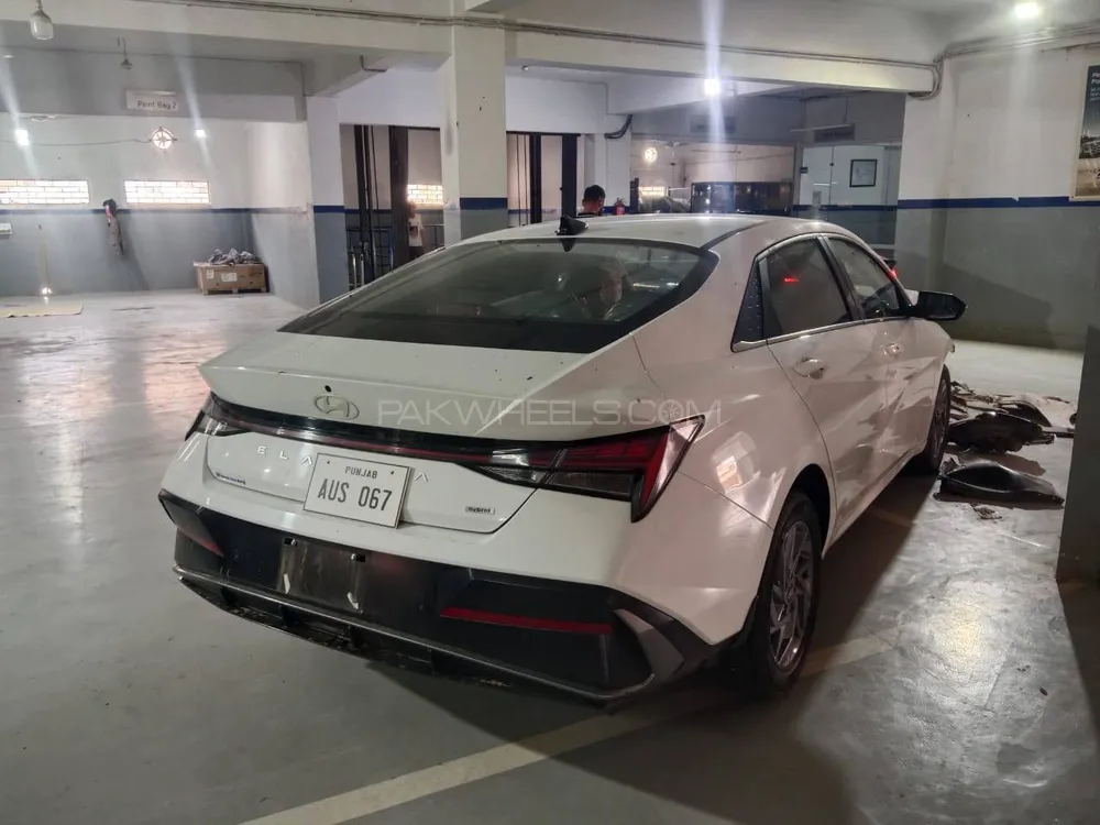 Hyundai Elantra 2025 for Sale in Multan Image-1