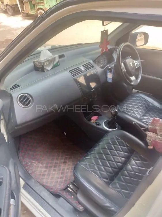 Suzuki Swift 2011 for Sale in Hyderabad Image-1