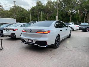 BMW i7 xDrive50 *M Sport*
Model: 2023 
Mileage: 2,900 km
Unregistered 
Fresh import 

M Sports Pro Pack ( top of the line variant) 

*M Sport brakes with Dark Blue Calipers
*Front Electric Sport Seats
*20" Aerodynamic 907M bicolour alloy wheels
*Swarovski crystal headlights
*BMW Theatre Screen(31.3 inch BMW entertainment experience)
*Rear Comfort Package 
*Executive Lounge Seats
*Massager seats
*Bowers & Wilkins Surround Sound System

Calling and Visiting Hours

Monday to Saturday

11:00 AM to 7:00 PM