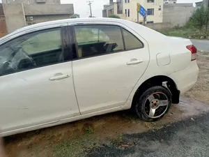 Toyota Belta X 1.0 2011 for Sale