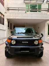 Toyota Fj Cruiser Automatic 2011 for Sale