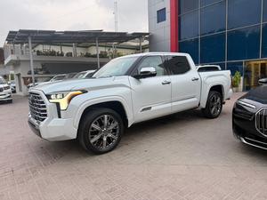 Toyota TUNDRA 
Capstone Edition 
3.5 Petrol Hybrid 

Model: 2022
Top of the line

Calling and visiting hours

Monday to Saturday

11:00 AM to 7:00 PM