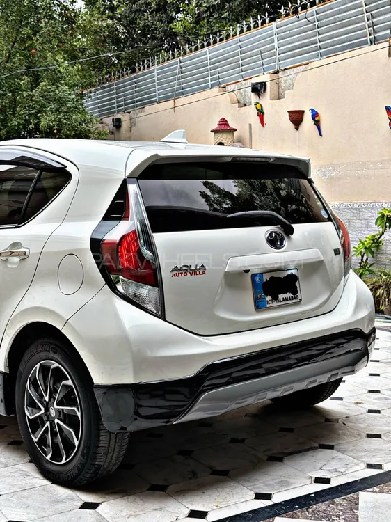 Toyota Aqua 2016 for Sale in Peshawar Image-1