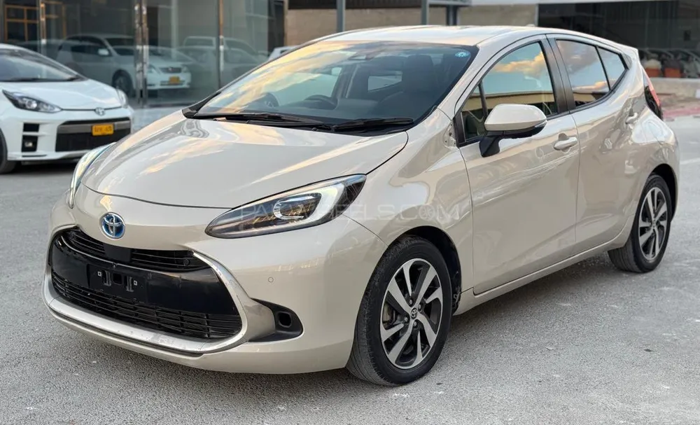 Toyota Aqua 2022 for Sale in Islamabad Image-1