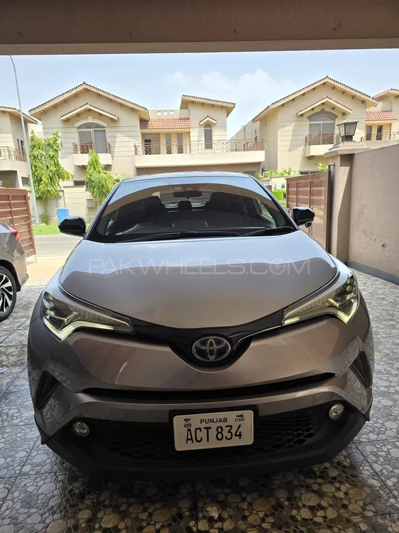 Toyota C-HR 2017 for Sale in Lahore Image-1