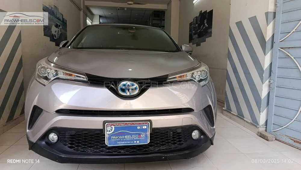 Toyota C-HR 2017 for Sale in Karachi Image-1