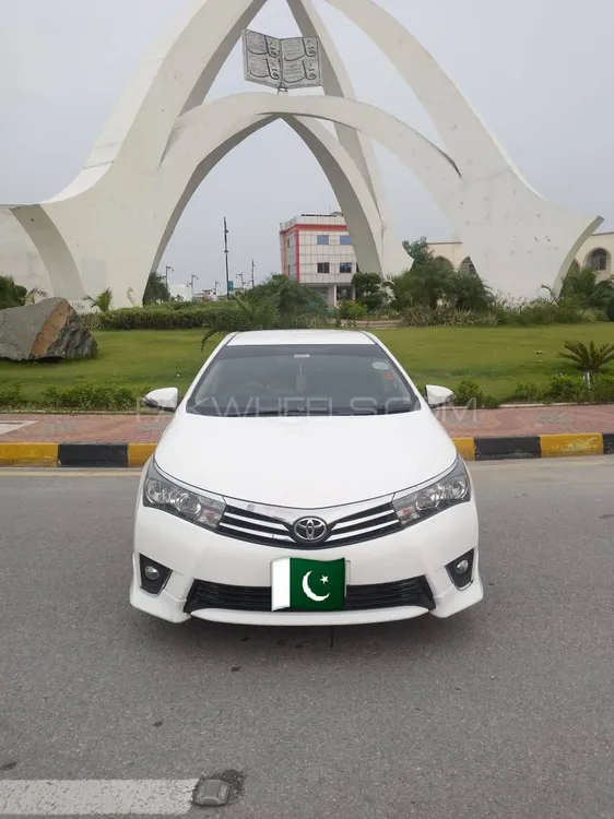 Toyota Corolla 2017 for Sale in Islamabad Image-1