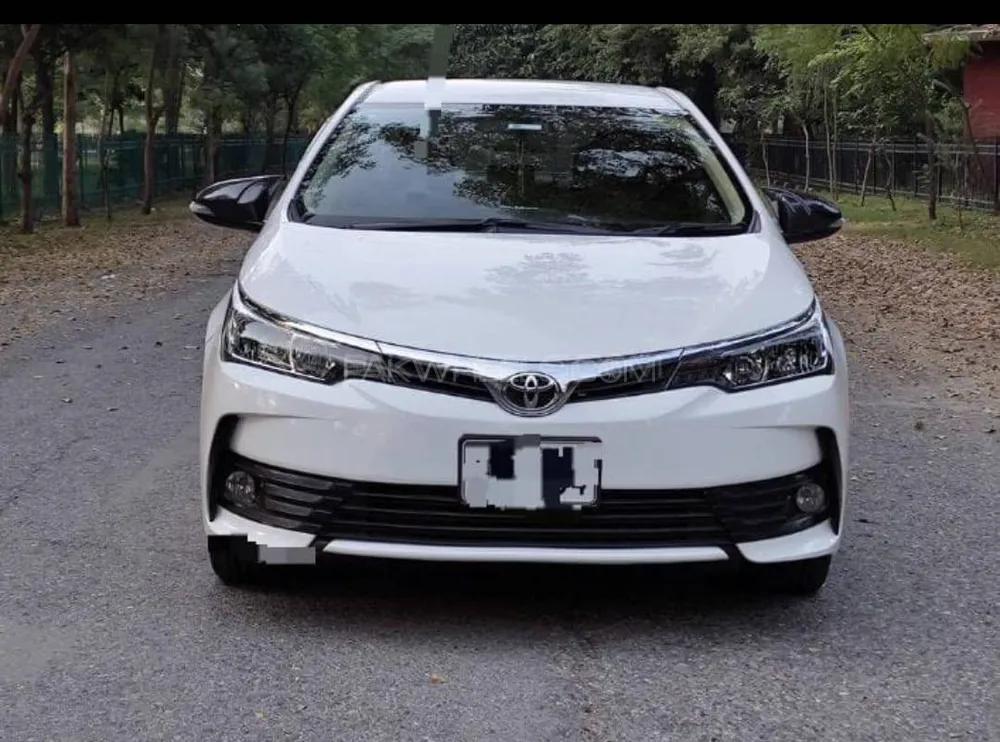 Toyota Corolla 2018 for Sale in Karachi Image-1