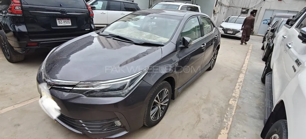 Toyota Corolla 2018 for Sale in Karachi Image-1