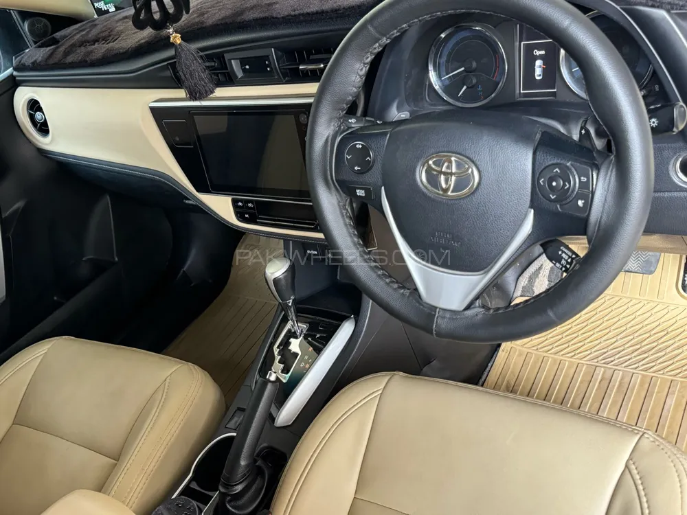 Toyota Corolla 2020 for Sale in Khanewal Image-1