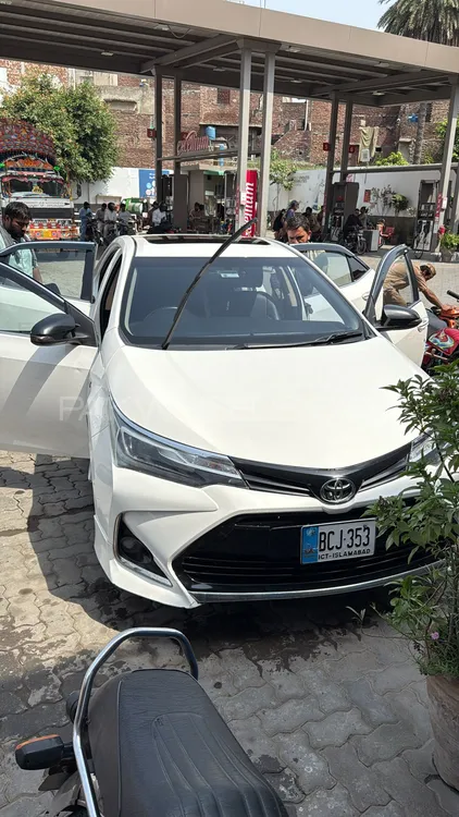 Toyota Corolla 2020 for Sale in Lahore Image-1