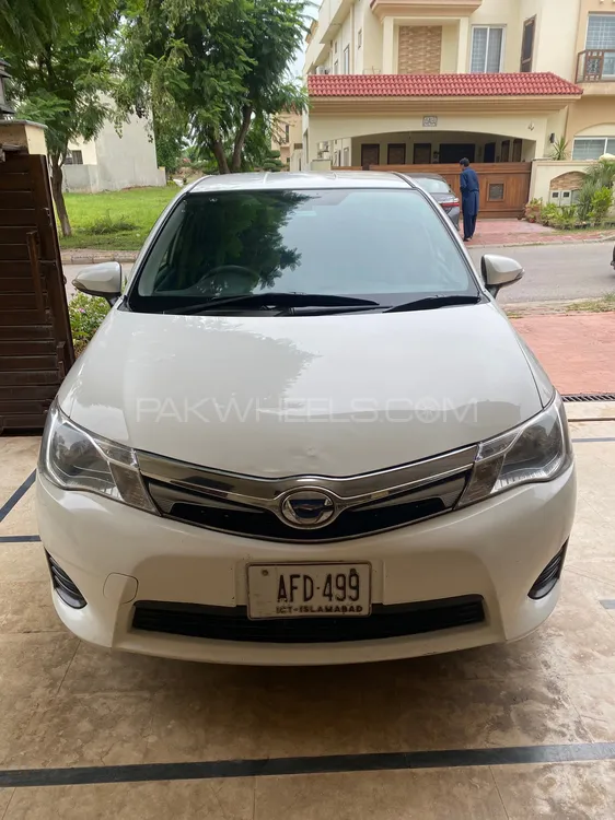 Toyota Corolla Fielder 2014 for Sale in Islamabad Image-1