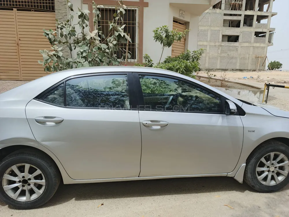 Toyota Corolla 2017 for Sale in Karachi Image-1