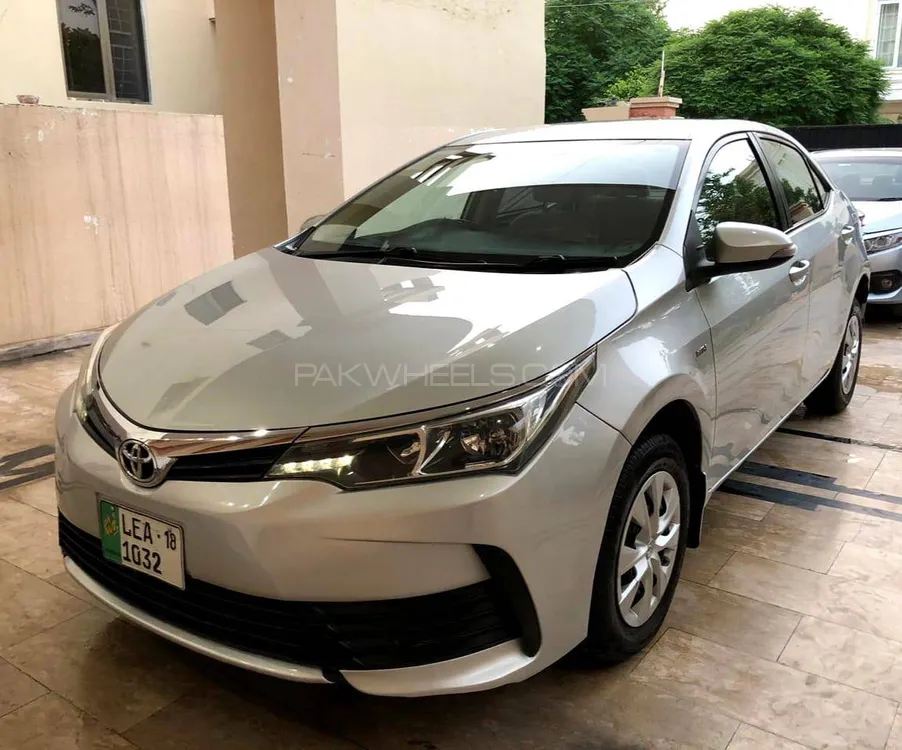 Toyota Corolla 2018 for Sale in Lahore Image-1