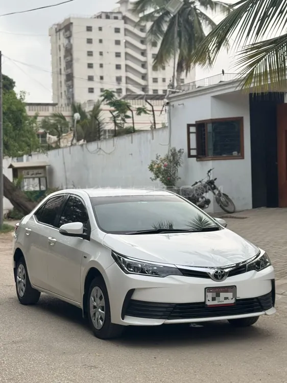 Toyota Corolla 2020 for Sale in Karachi Image-1