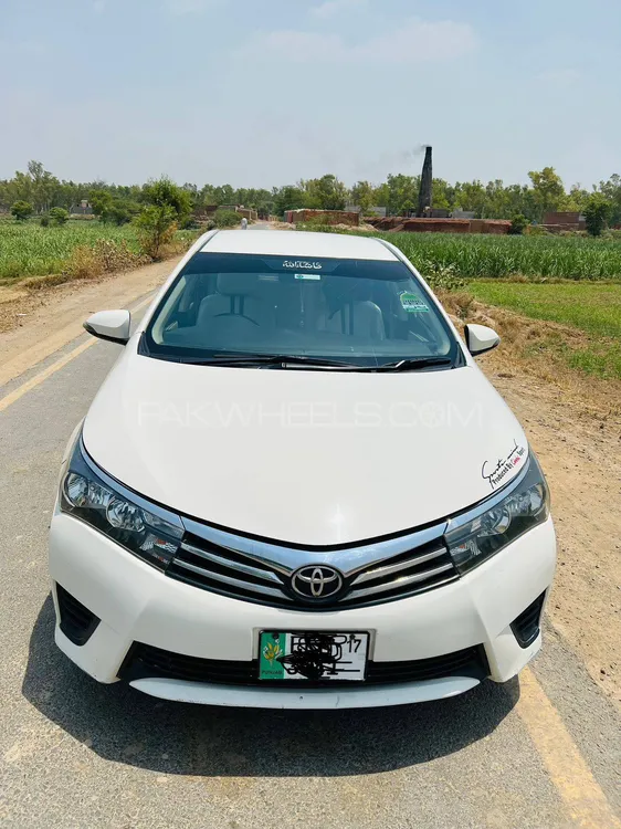 Toyota Corolla 2017 for Sale in Jaranwala Image-1