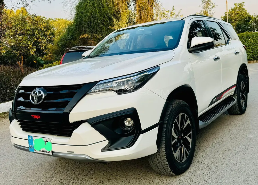 Toyota Fortuner 2020 for Sale in Islamabad Image-1