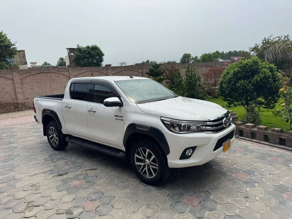 Toyota Hilux 2019 for Sale in Peshawar Image-1