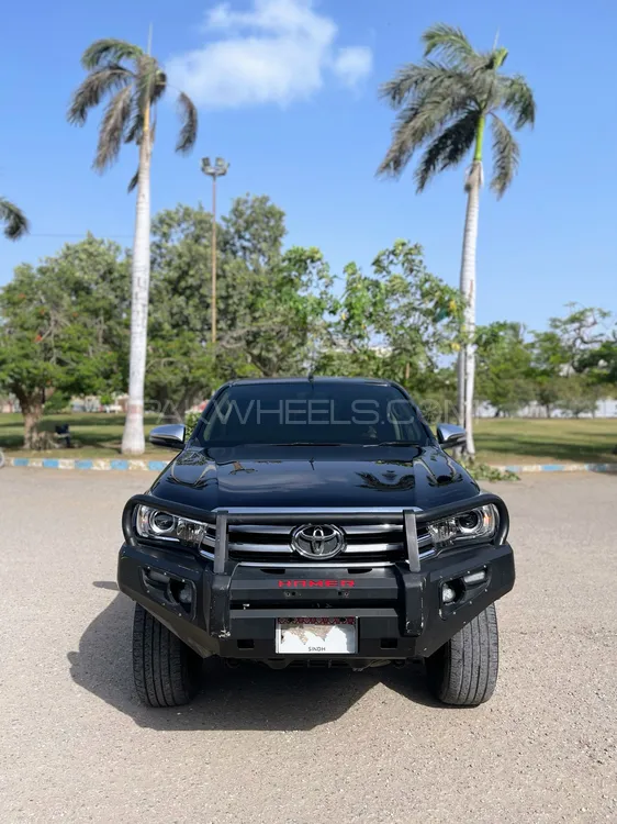 Toyota Hilux 2020 for Sale in Karachi Image-1