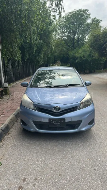 Toyota Vitz 2013 for Sale in Islamabad Image-1
