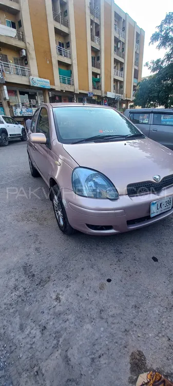 Toyota Vitz 2001 for Sale in Islamabad Image-1