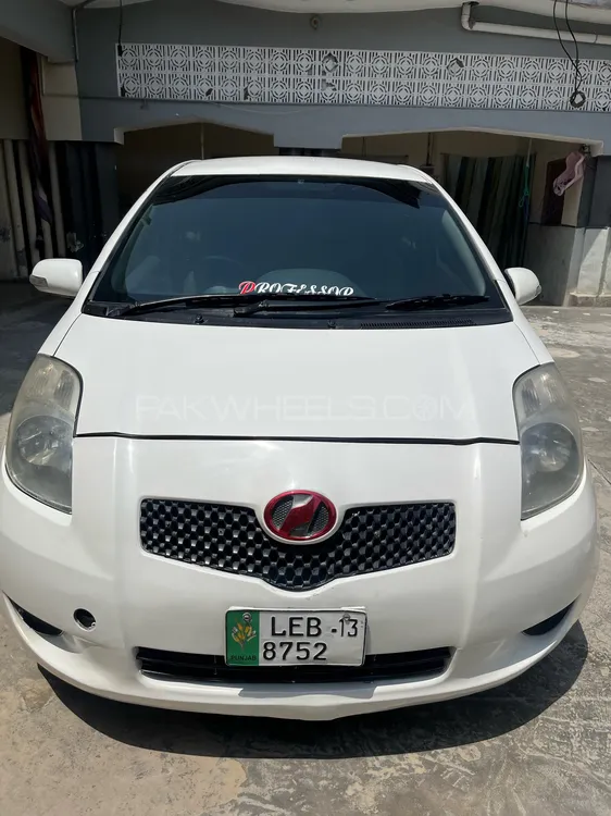 Toyota Vitz 2007 for Sale in Kohat Image-1