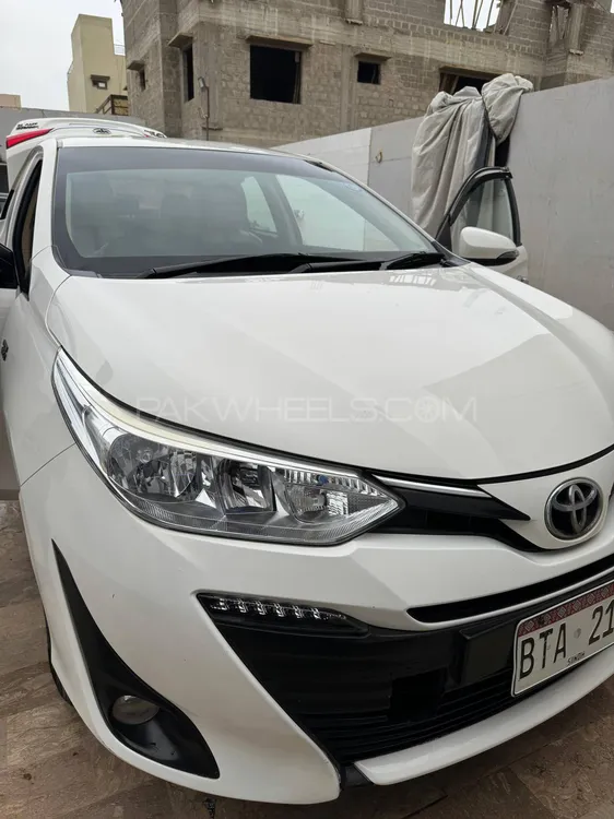 Toyota Yaris Sedan 2021 for Sale in Karachi Image-1