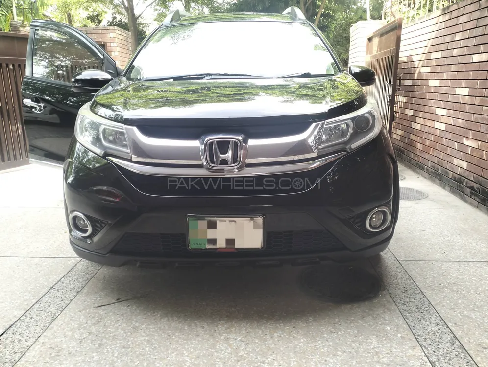 Honda BR-V 2018 for Sale in Lahore Image-1