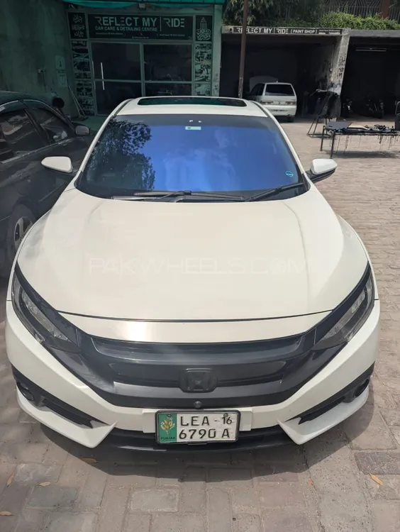 Honda Civic 2016 for Sale in Multan Image-1