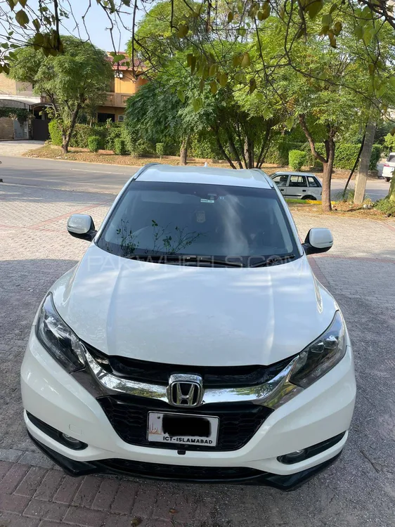 Honda Vezel 2015 for Sale in Islamabad Image-1