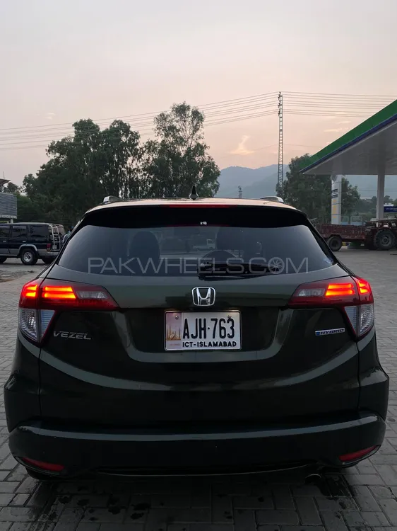 Honda Vezel 2014 for Sale in Haripur Image-1