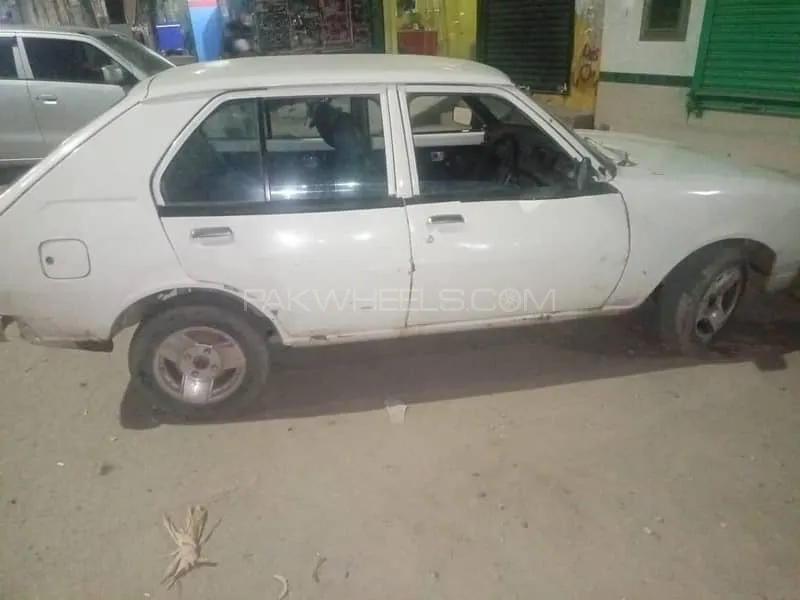 Mazda 323 1990 for Sale in Daska Image-1