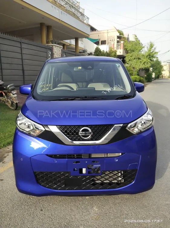 نسان ڈیز 2022 for Sale in بہاولپور Image-1