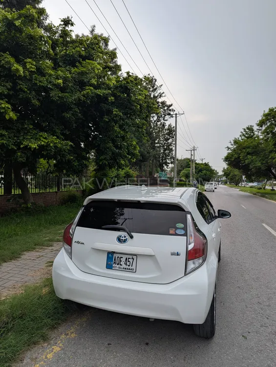 Toyota Aqua 2015 for Sale in Islamabad Image-1