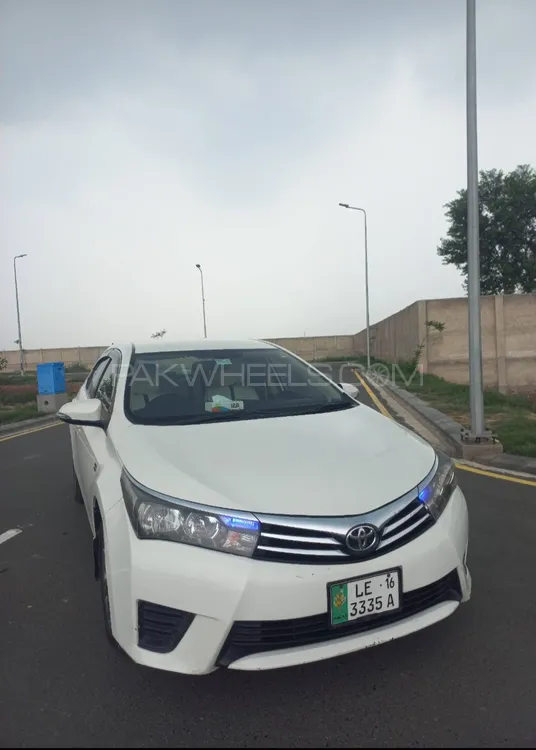 Toyota Corolla 2016 for Sale in Faisalabad Image-1