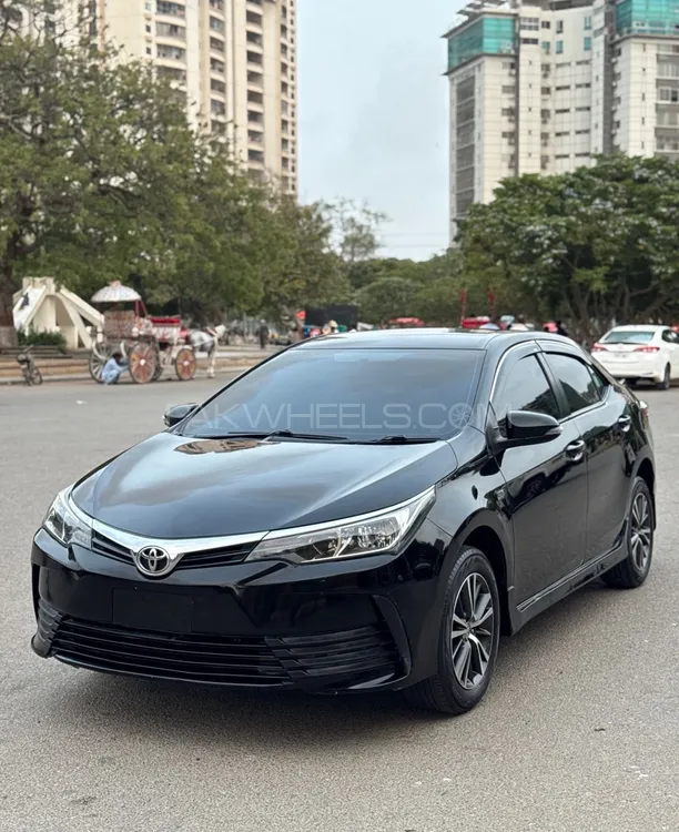 Toyota Corolla 2020 for Sale in Karachi Image-1