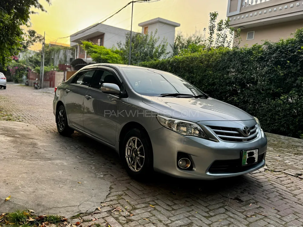 Toyota Corolla 2011 for Sale in Lahore Image-1