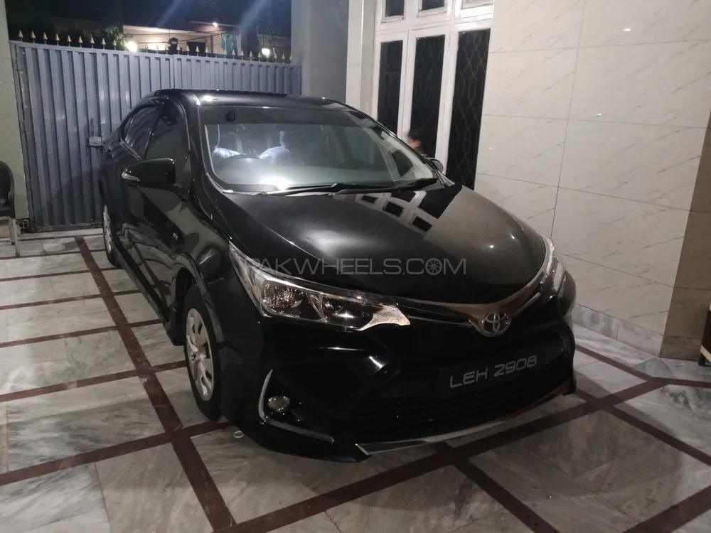 Toyota Corolla 2016 for Sale in Gujrat Image-1