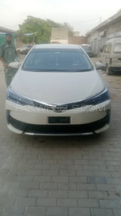 Toyota Corolla 2019 for Sale in Lala musa Image-1