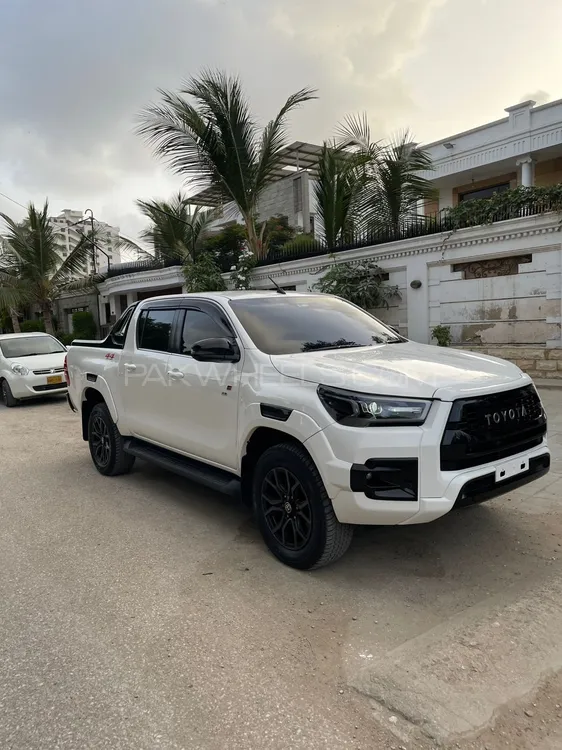 Toyota Hilux 2023 for Sale in Karachi Image-1