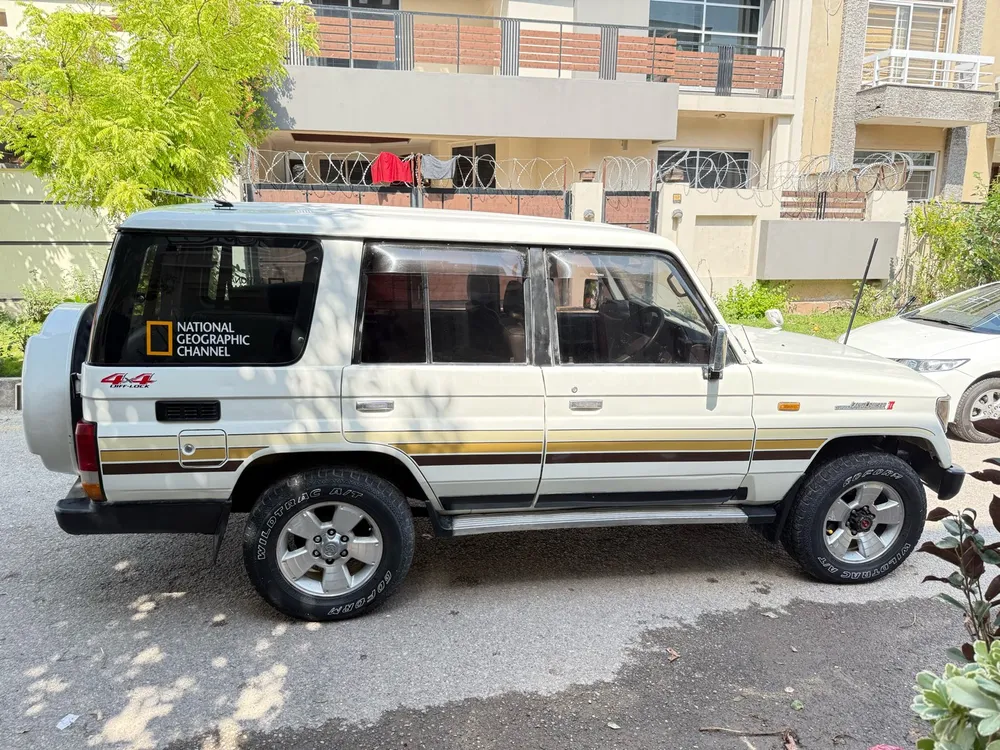 Toyota Land Cruiser 1992 for Sale in Islamabad Image-1