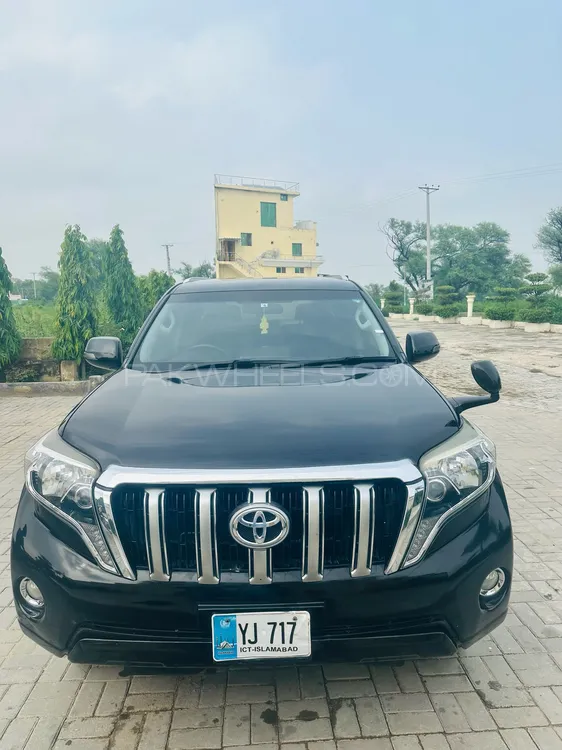 Toyota Prado 2017 for Sale in Gujrat Image-1