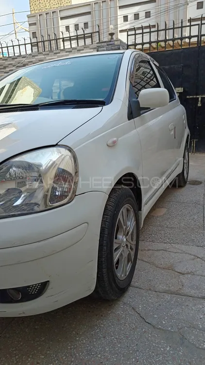 Toyota Vitz 2005 for Sale in Quetta Image-1