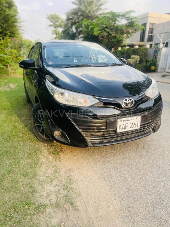 Toyota Yaris Sedan 2020 for Sale in Lahore Image-1